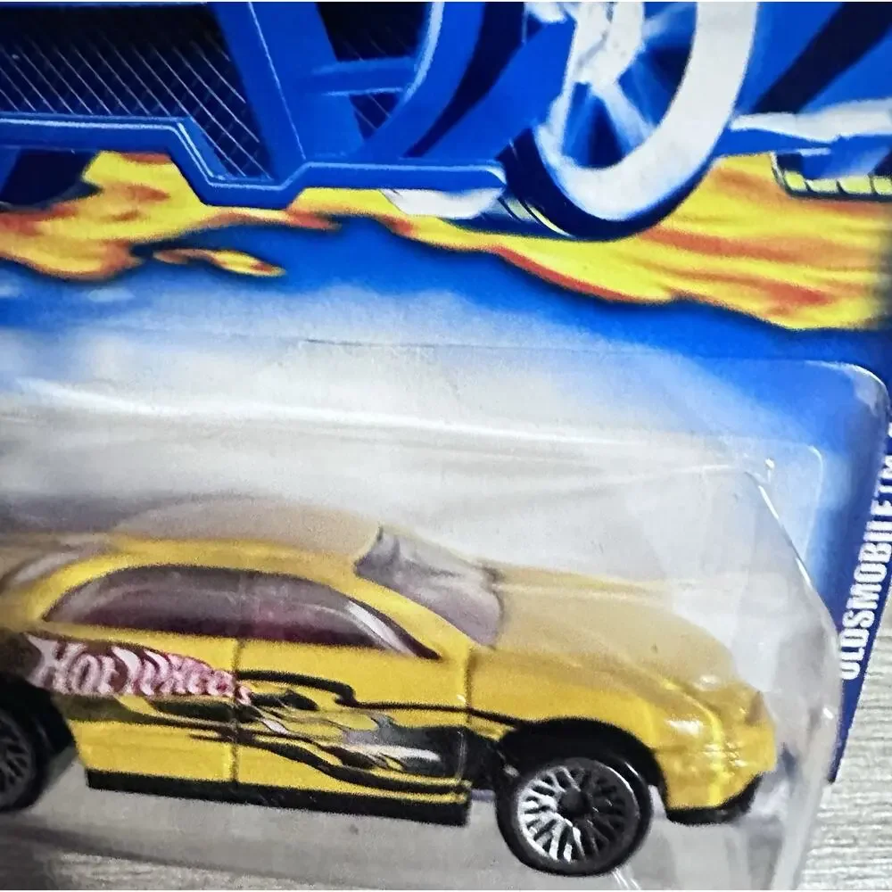 HOT WHEELS OLDSMOBILE OLDS AURORA Collector #230 Hotwheels H80